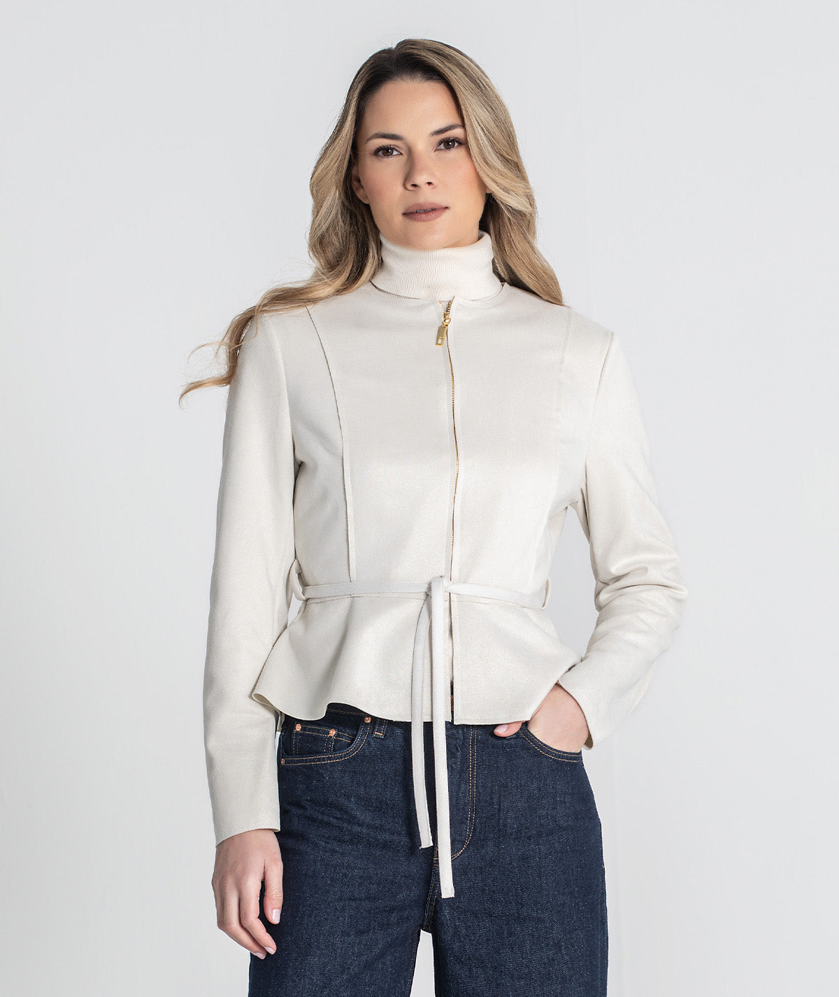 Casaco curto com cinto 6436