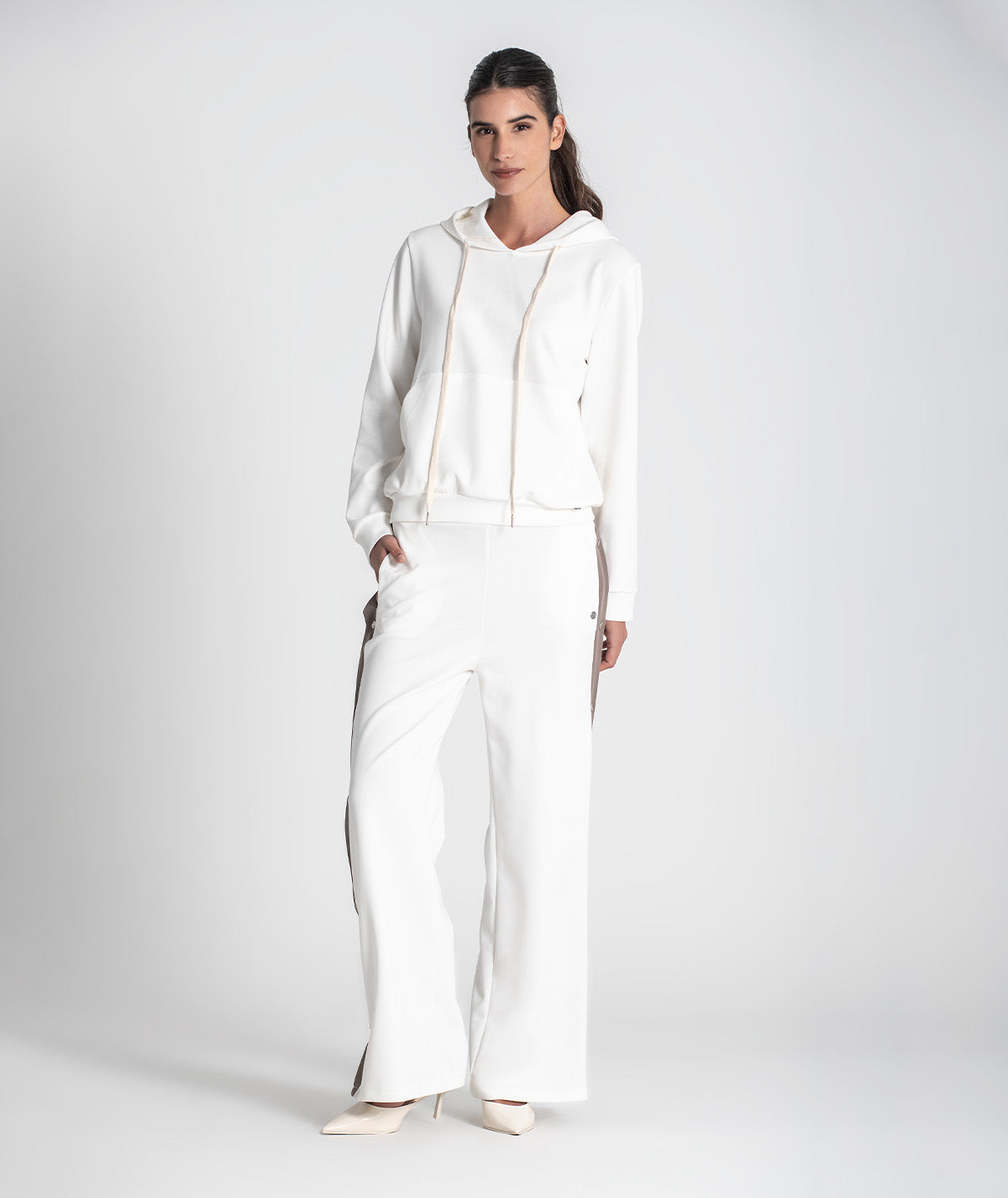 Camisola com cordão e capucho 6445