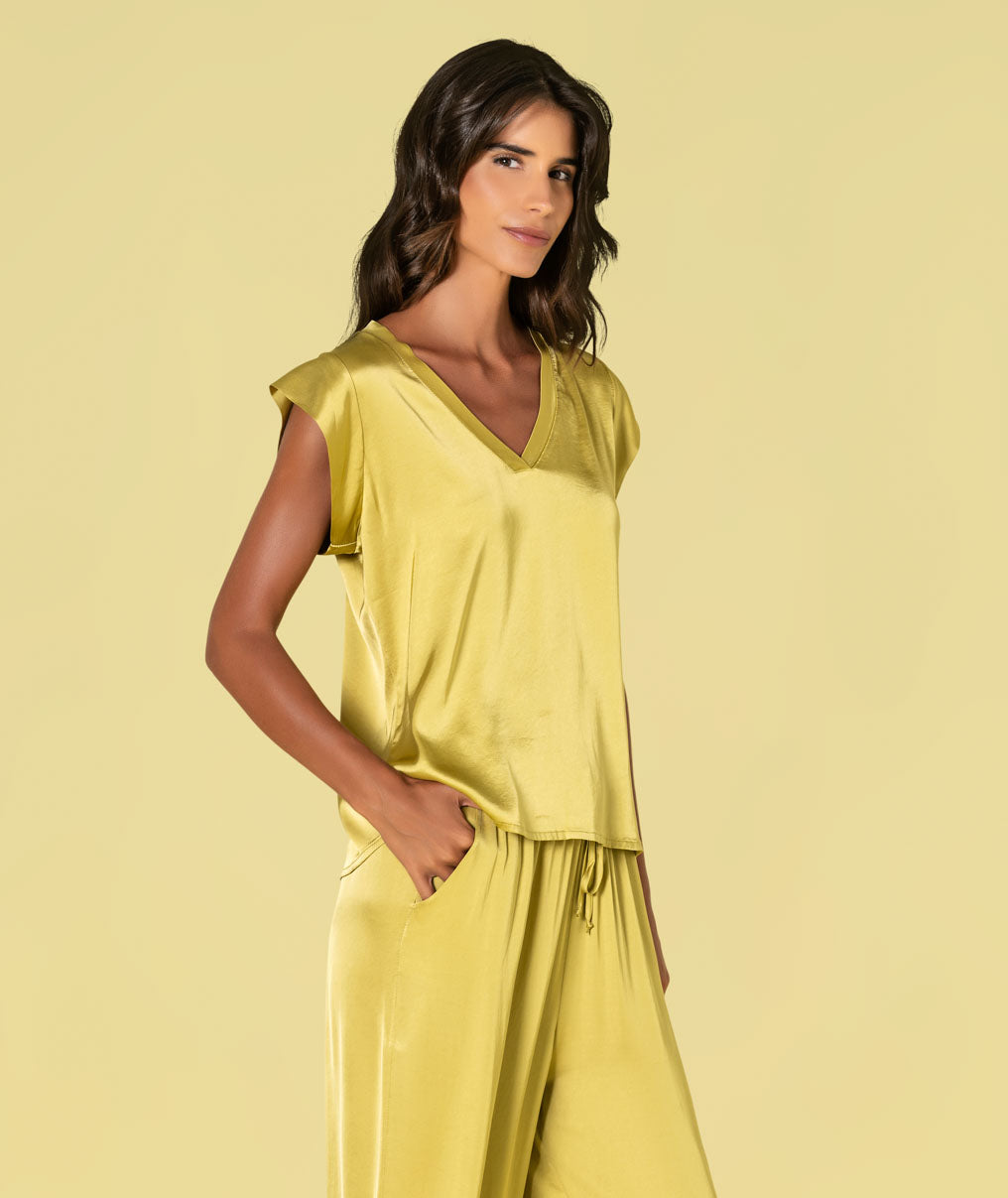 Satin v-neck blouse 6479