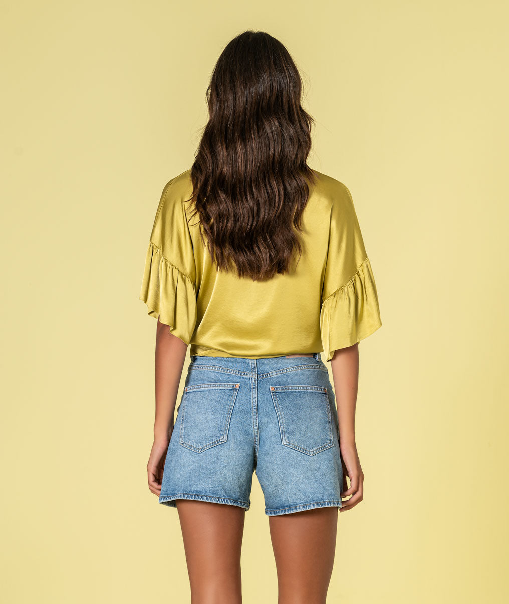 Satin blouse with buttons and knot at the front 6480