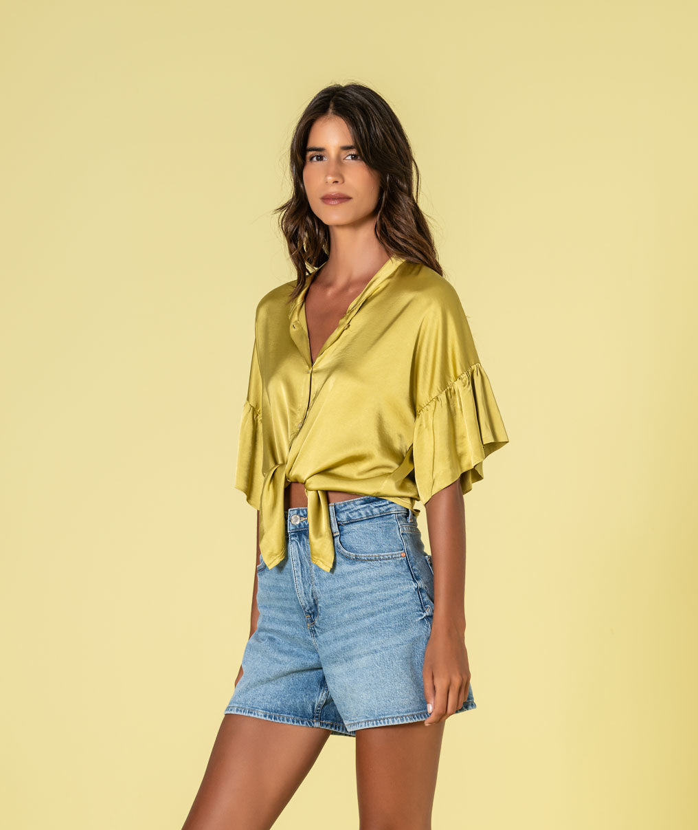 Satin blouse with buttons and knot at the front 6480