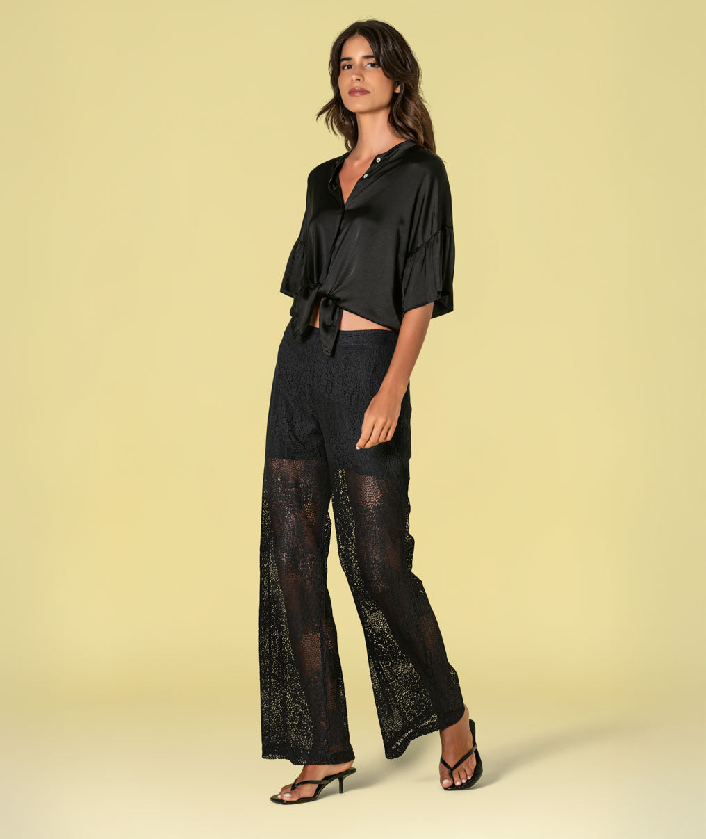 Satin blouse with buttons and knot at the front 6480