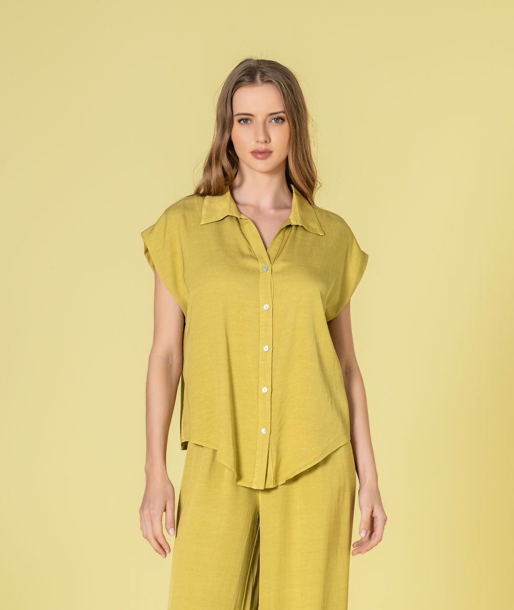 Blouse with buttons and knot 6493