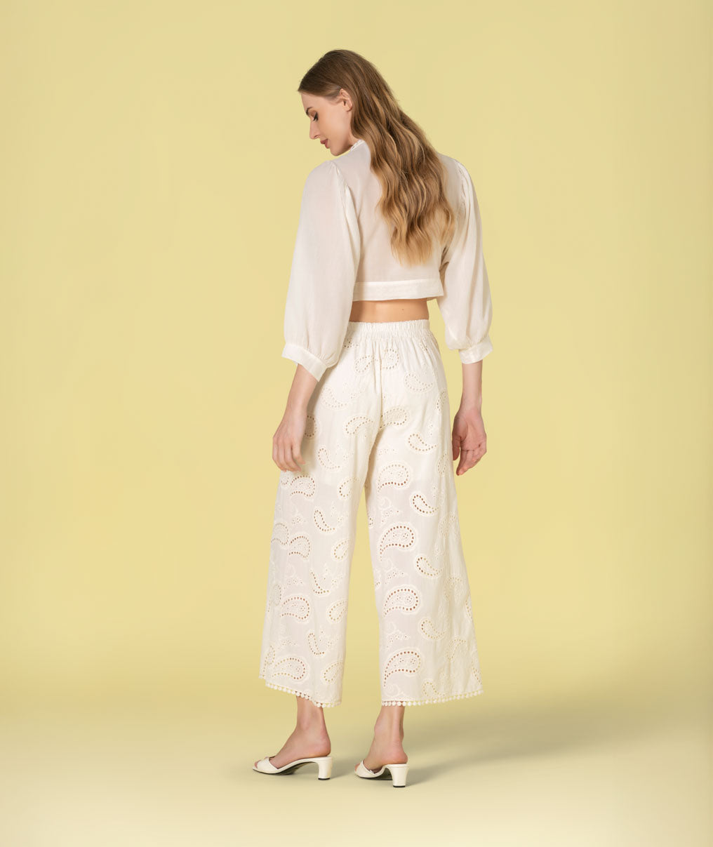 Blusa bordado inglês com botões 6510