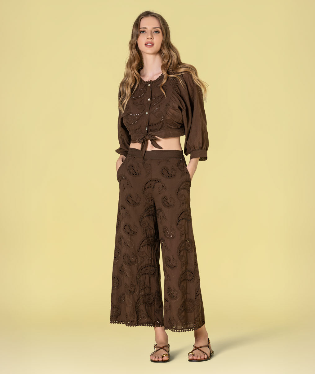 Blusa bordado inglês com botões 6510