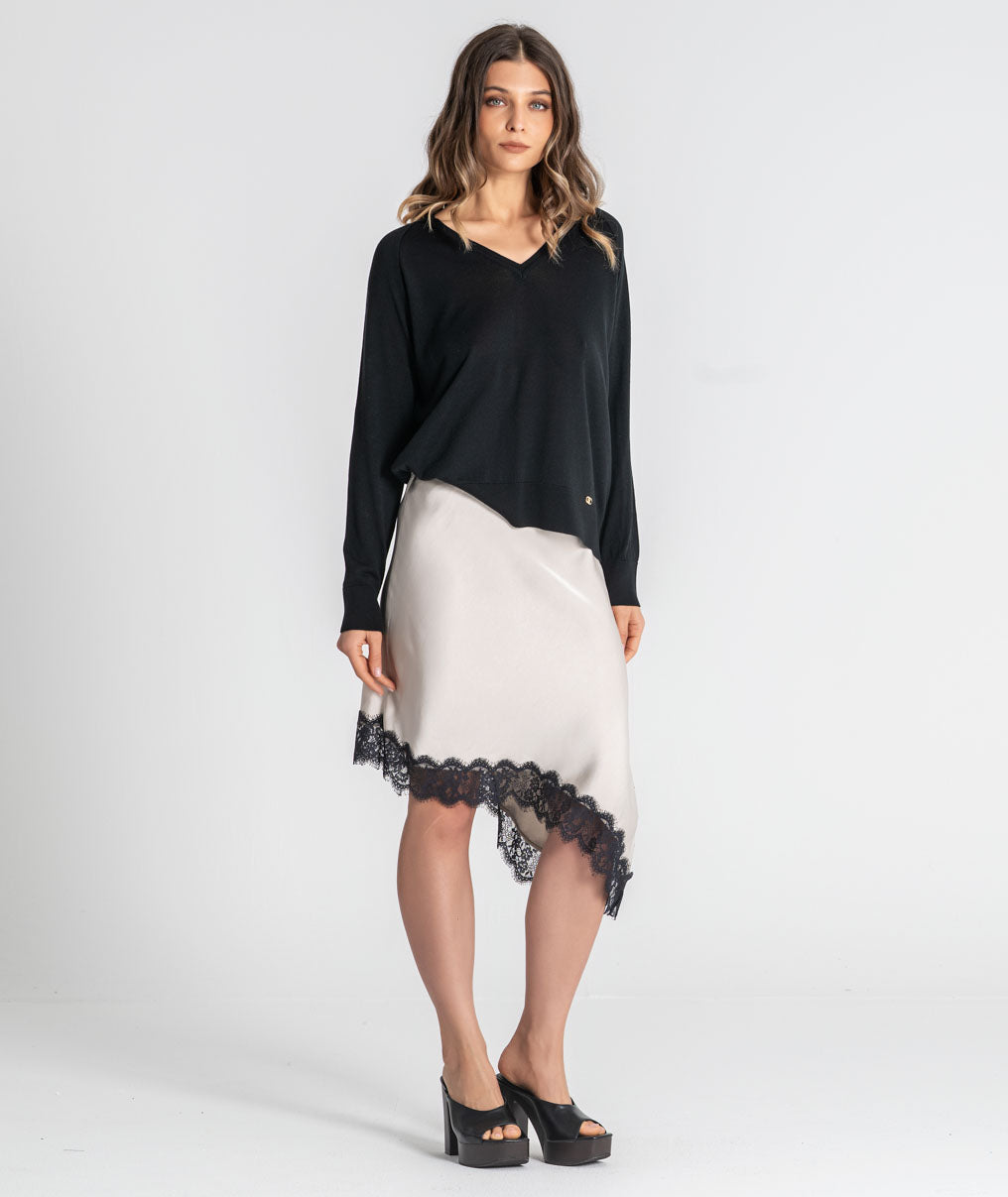 Satin skirt with lace 6520
