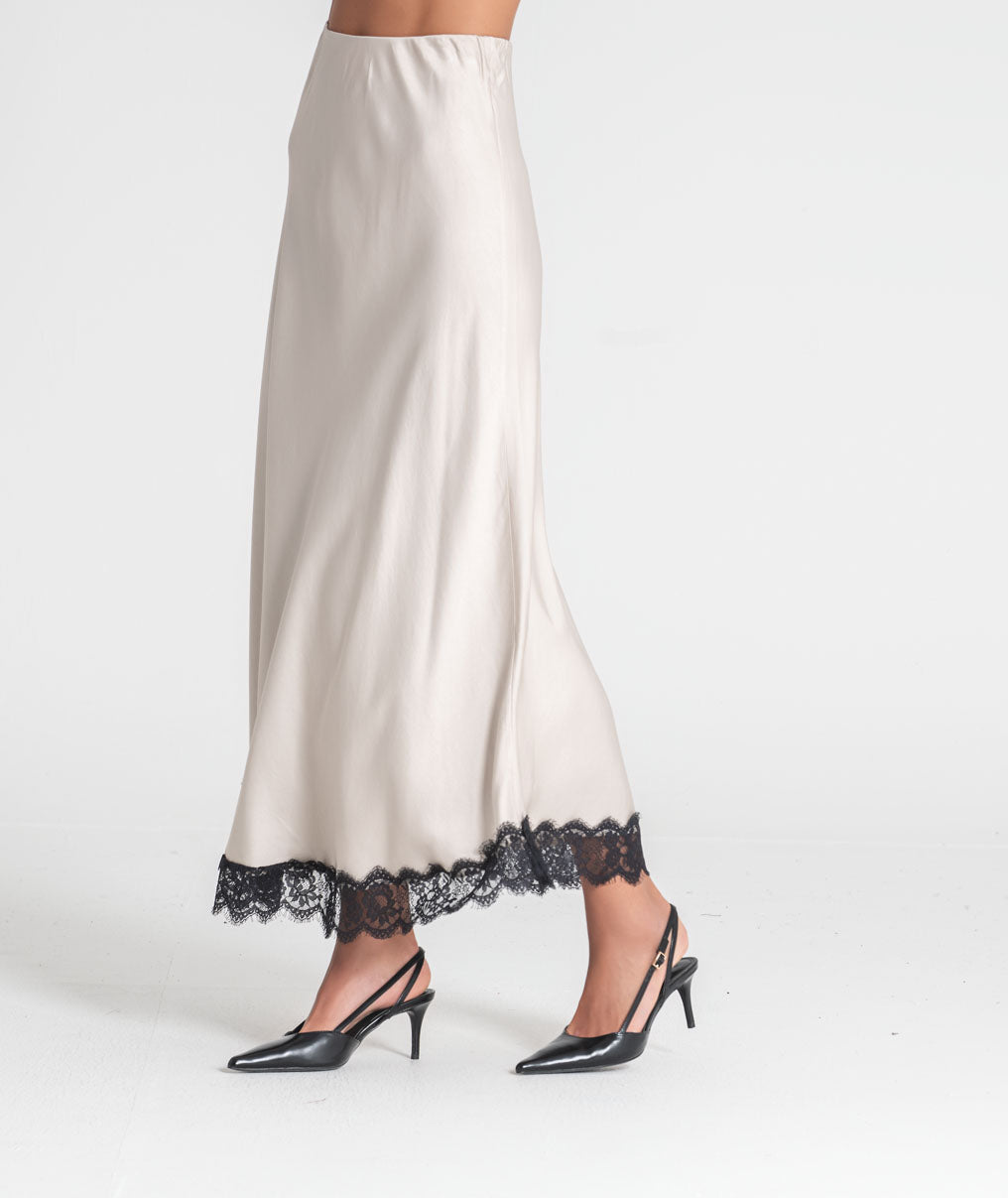 Long skirt with lace 6521