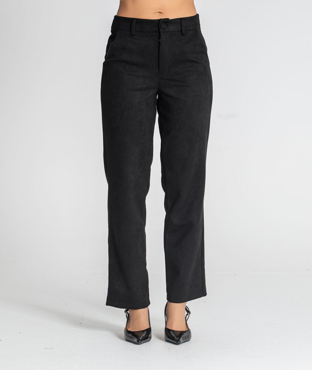 Trousers with covered button 6545