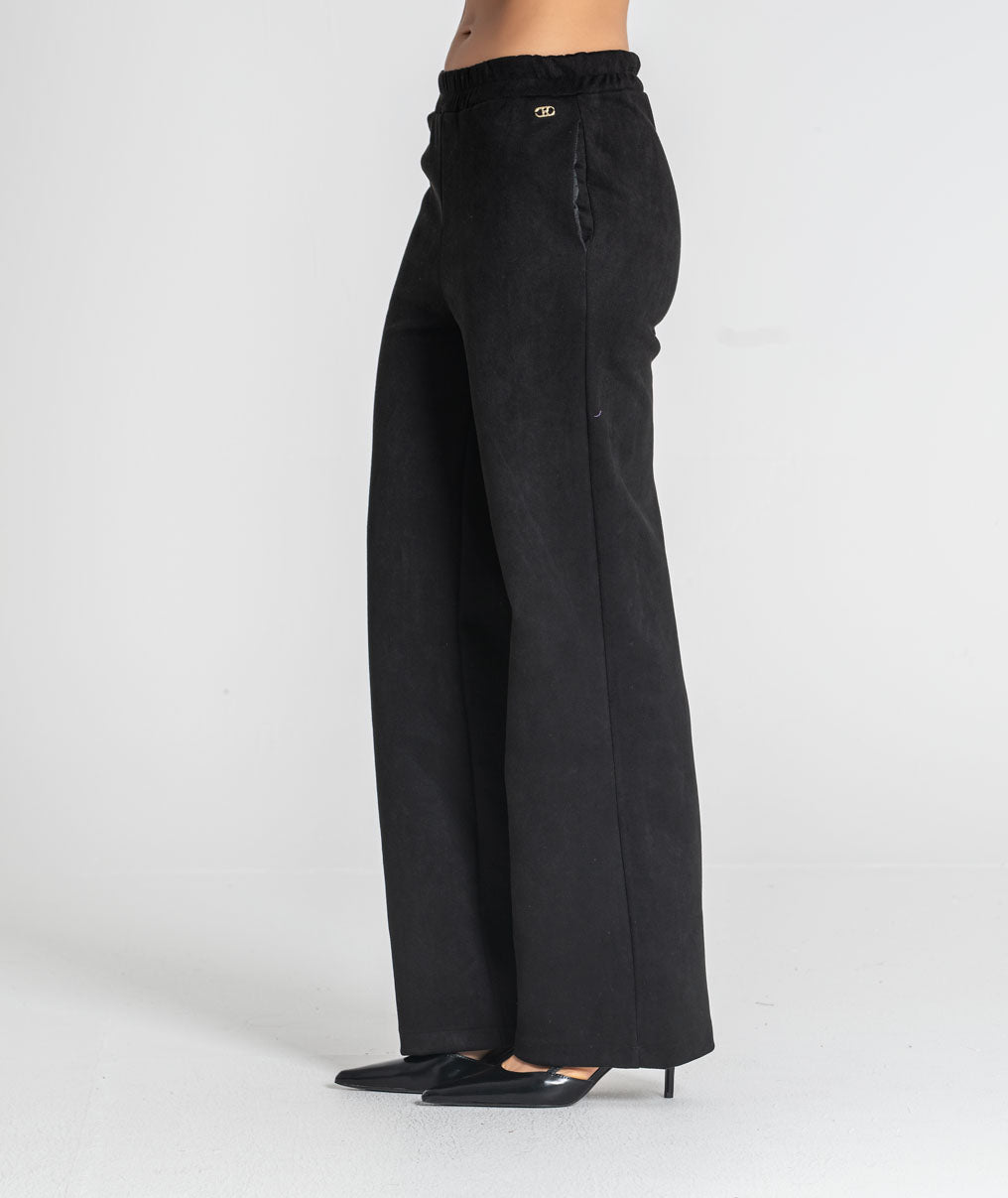 Loose-fitting trousers with elasticated waist 6546