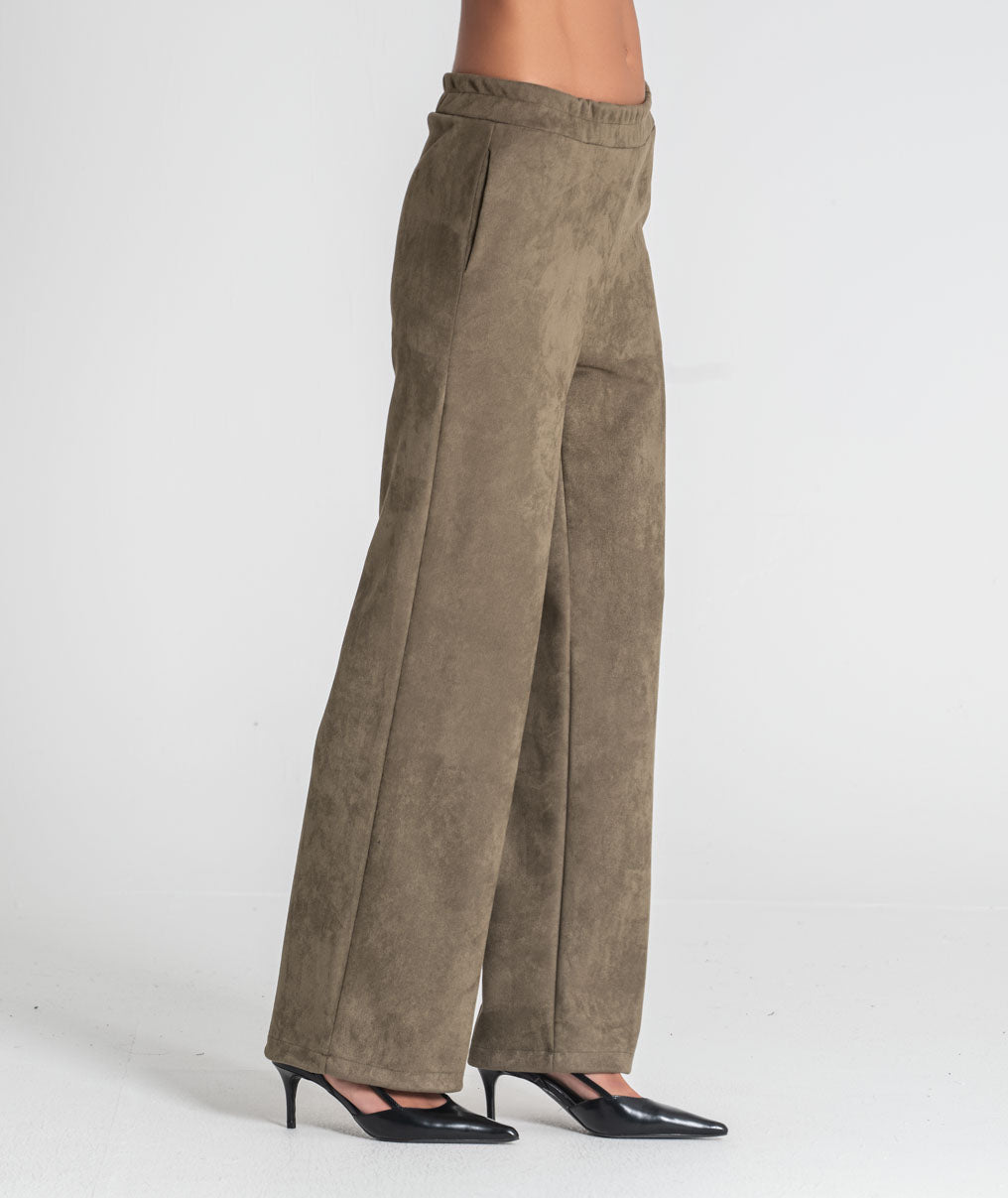 Loose-fitting trousers with elasticated waist 6546