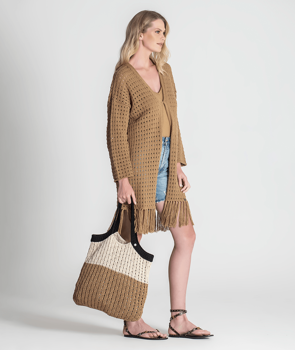 Two-tone suitcase A048