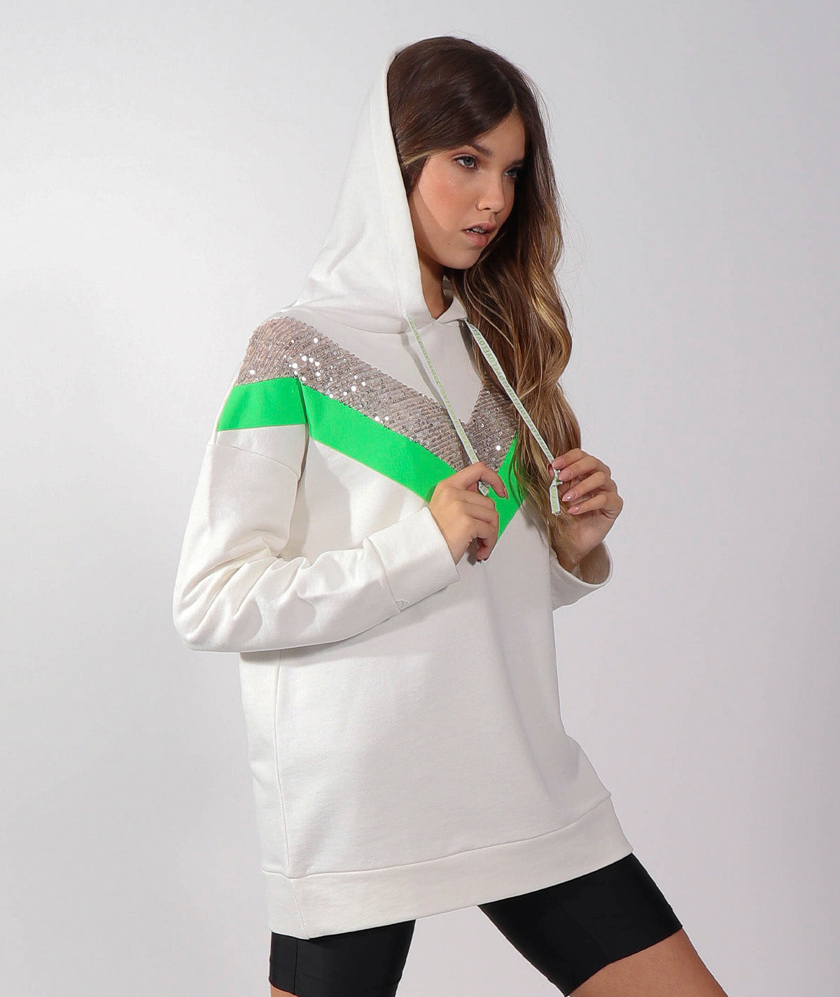 Sweater lantejoulas F024