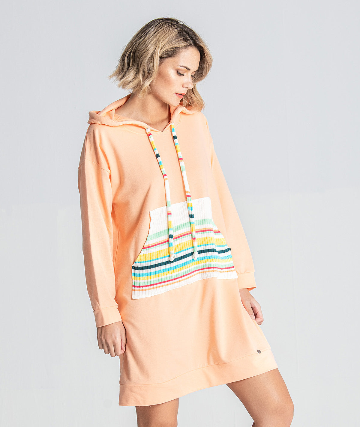 Vestido com bolso tricot F027