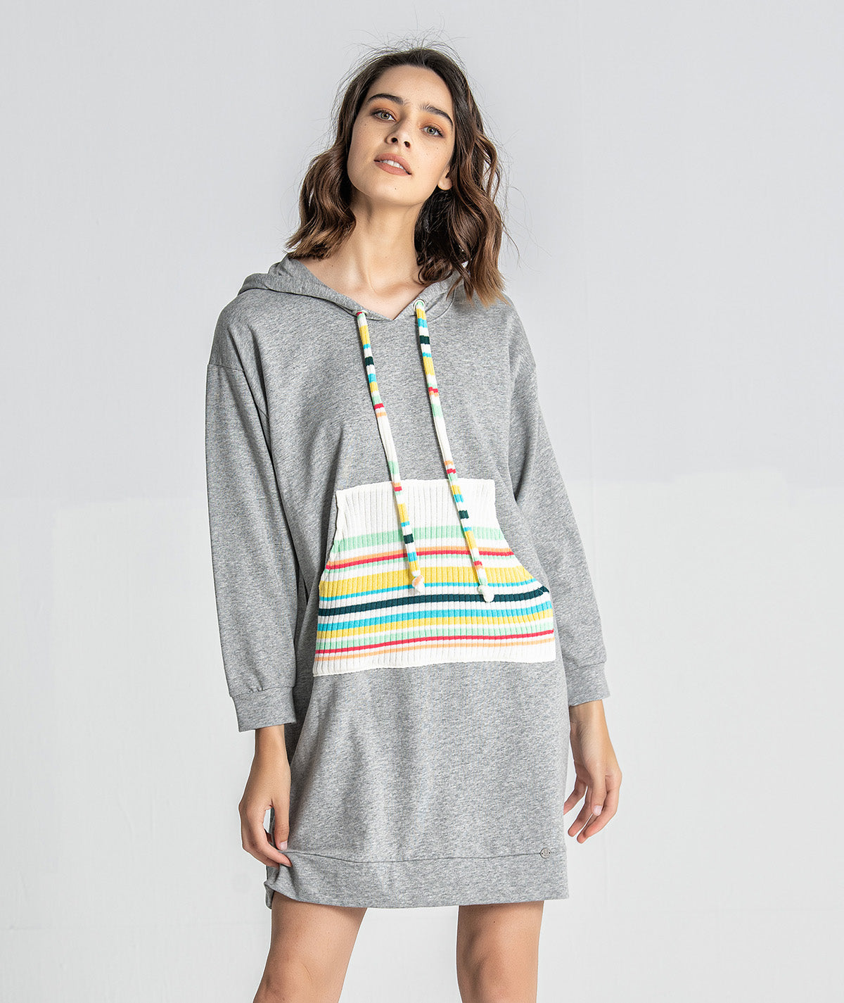 Vestido com bolso tricot F027