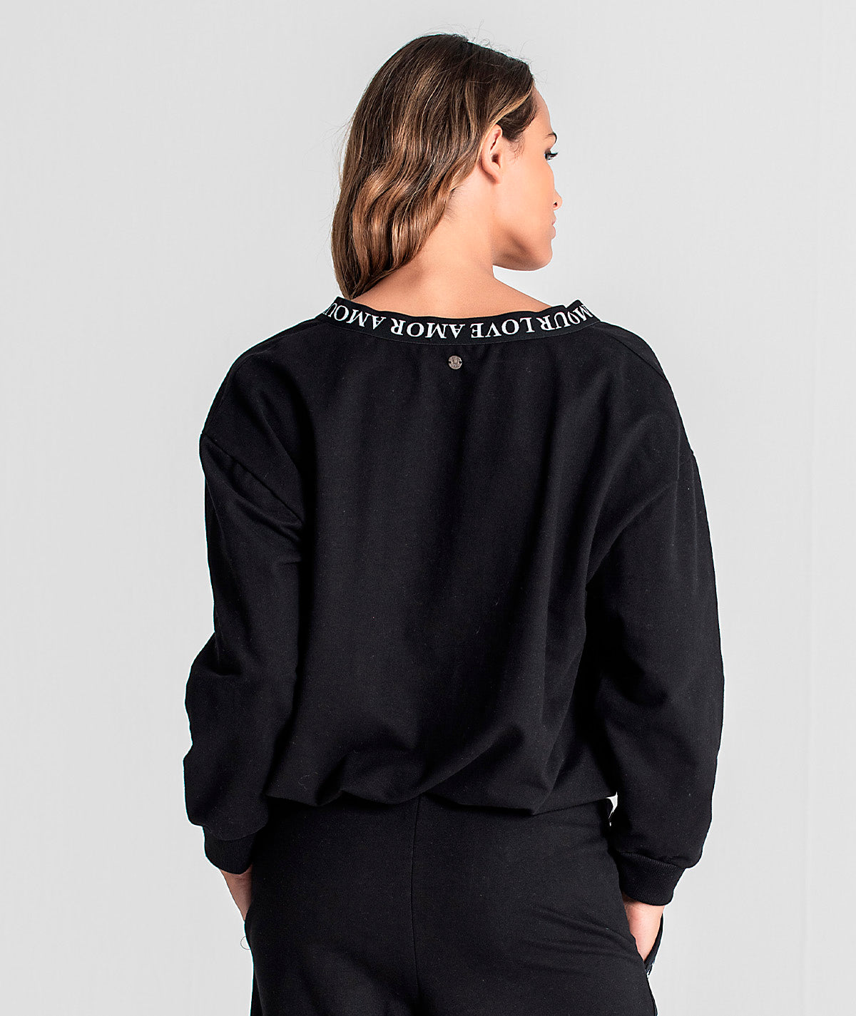 Sweater em felpa com elástico love F045