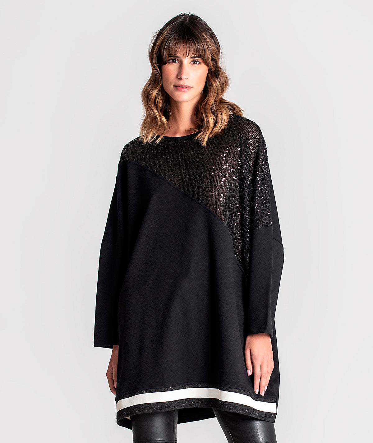 Sweater oversize com lantejoulas F050