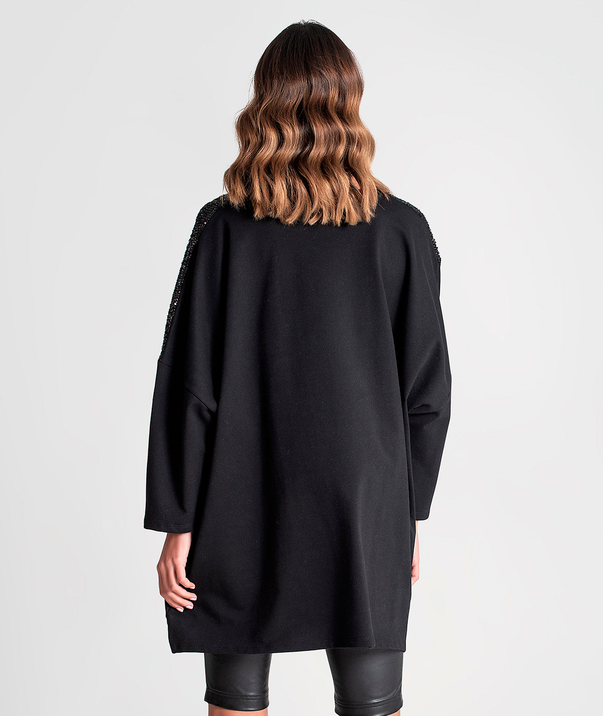 Sweater oversize com lantejoulas F050