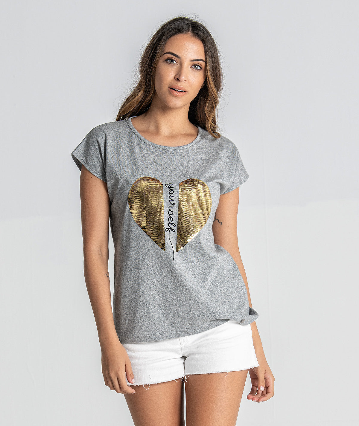 T‐shirt com motivo YOURSELF T047