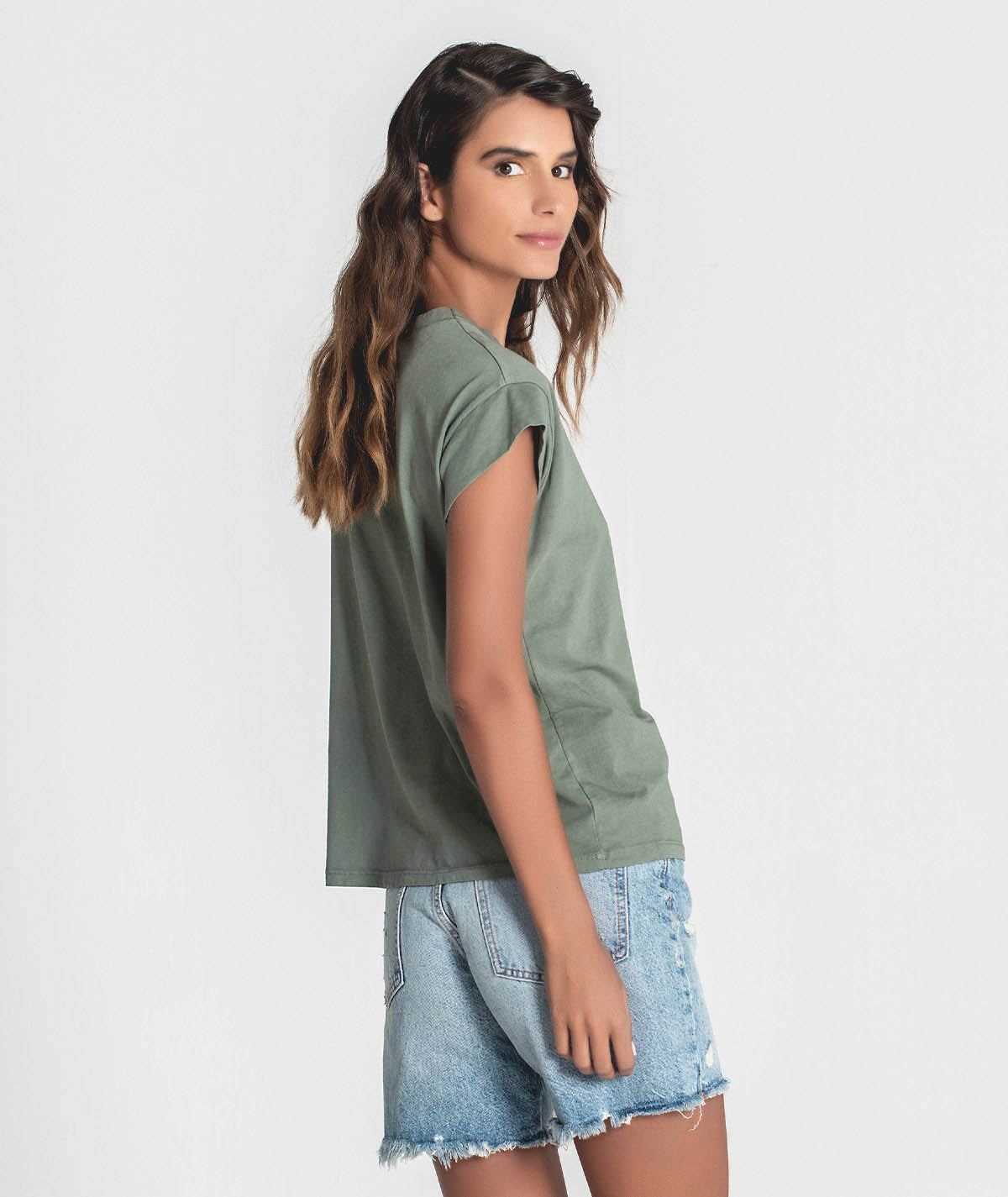 T-shirt com chapa R T080