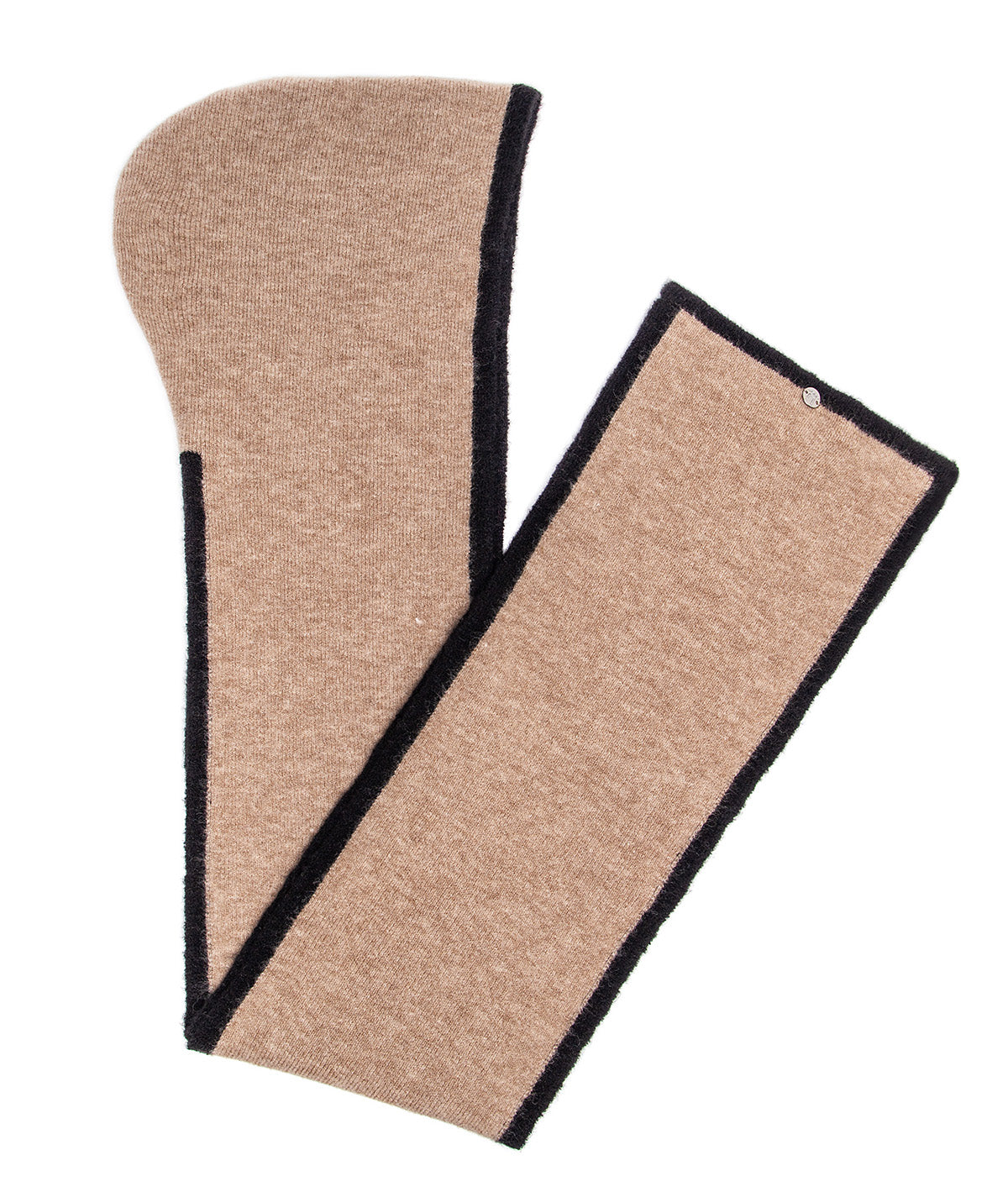 Scarf with contrasting patterns A061