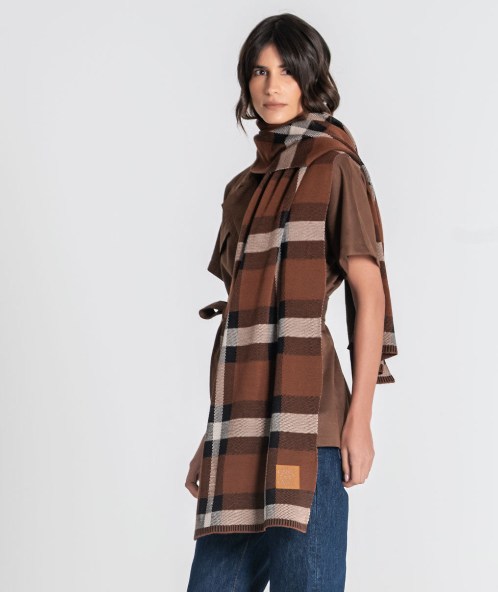 Checked scarf A069